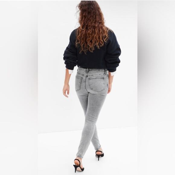 GAP Grey High Rise Denim Universal Legging Jeans Size 12R NWOT Stretchy Fit - Picture 1 of 6